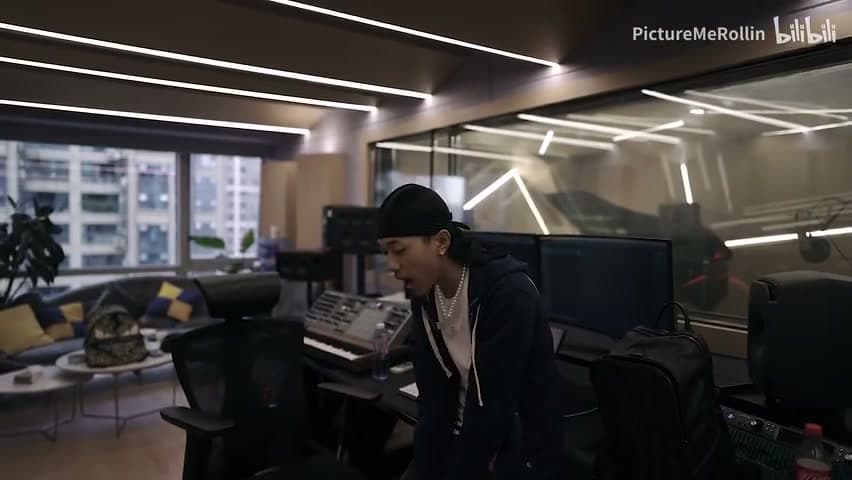 Fendighee Ricch《I Got Go》 footage 10