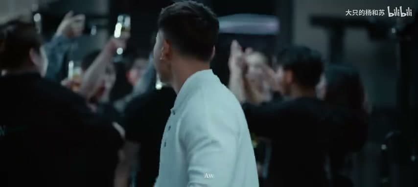 杨和苏KeyNG《四轮》 footage 19