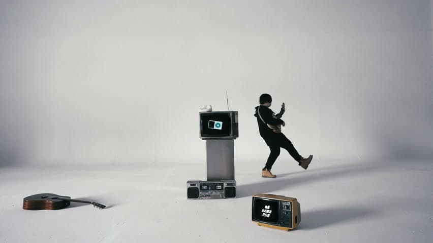 SkiOnDaRoad黄云龙《MP3 ft.罗言》 footage 13