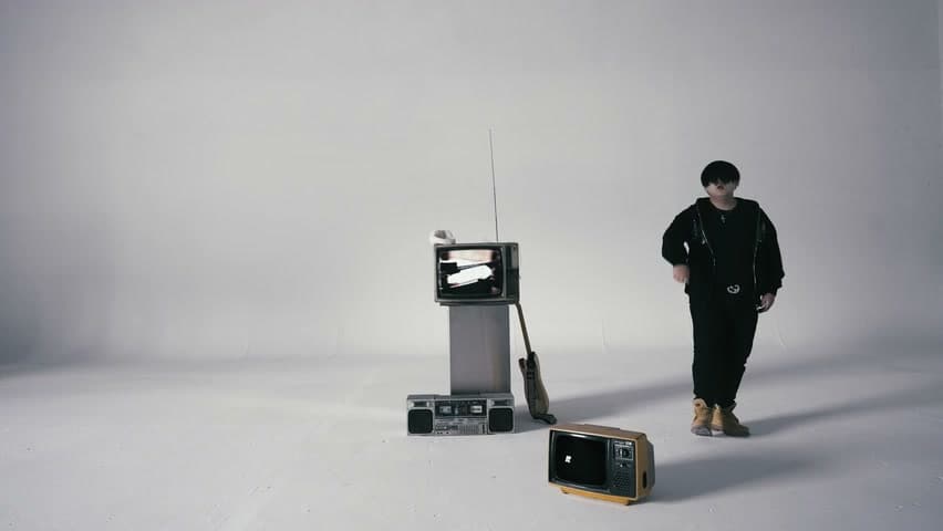 SkiOnDaRoad黄云龙《MP3 ft.罗言》 footage 29