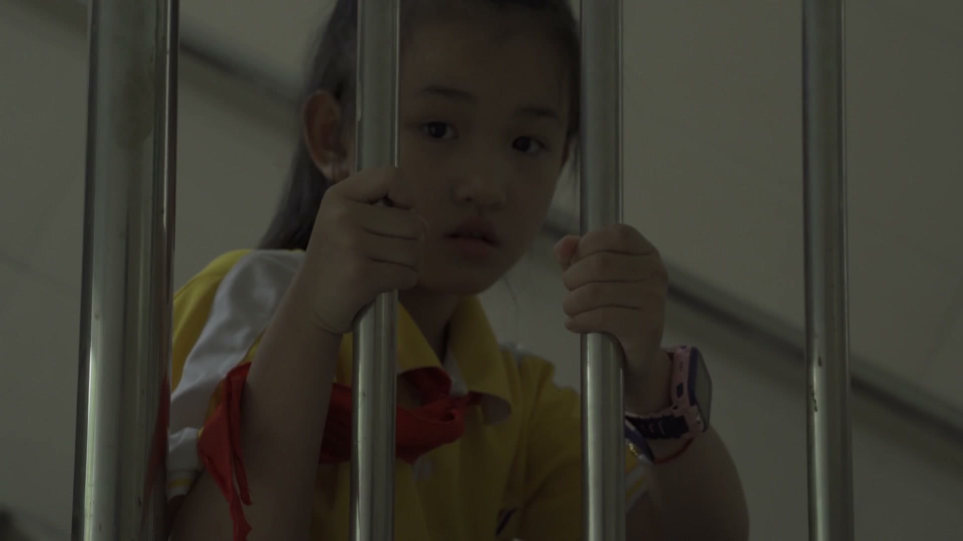 未成年人权益综合保护支持体系短片——《鱼之于水 鸟之于林》 footage 24