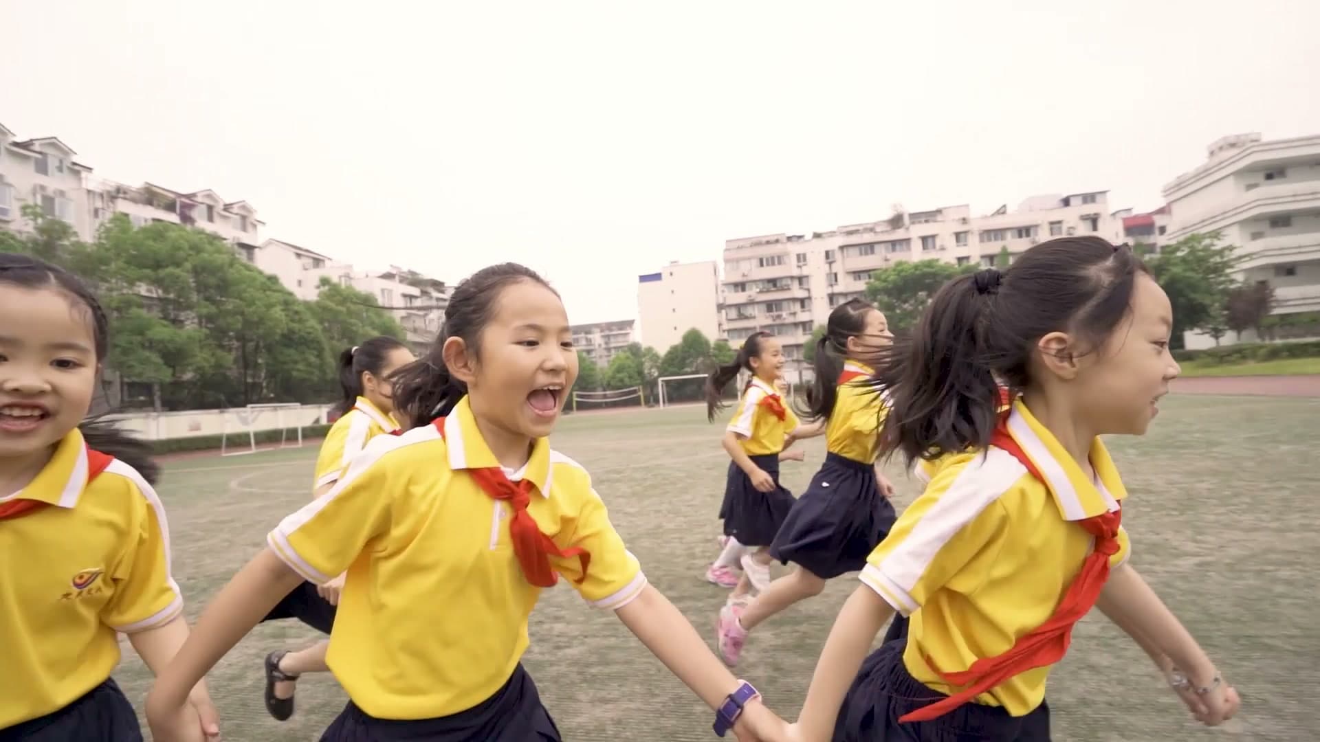 未成年人权益综合保护支持体系短片——《鱼之于水 鸟之于林》 footage 26
