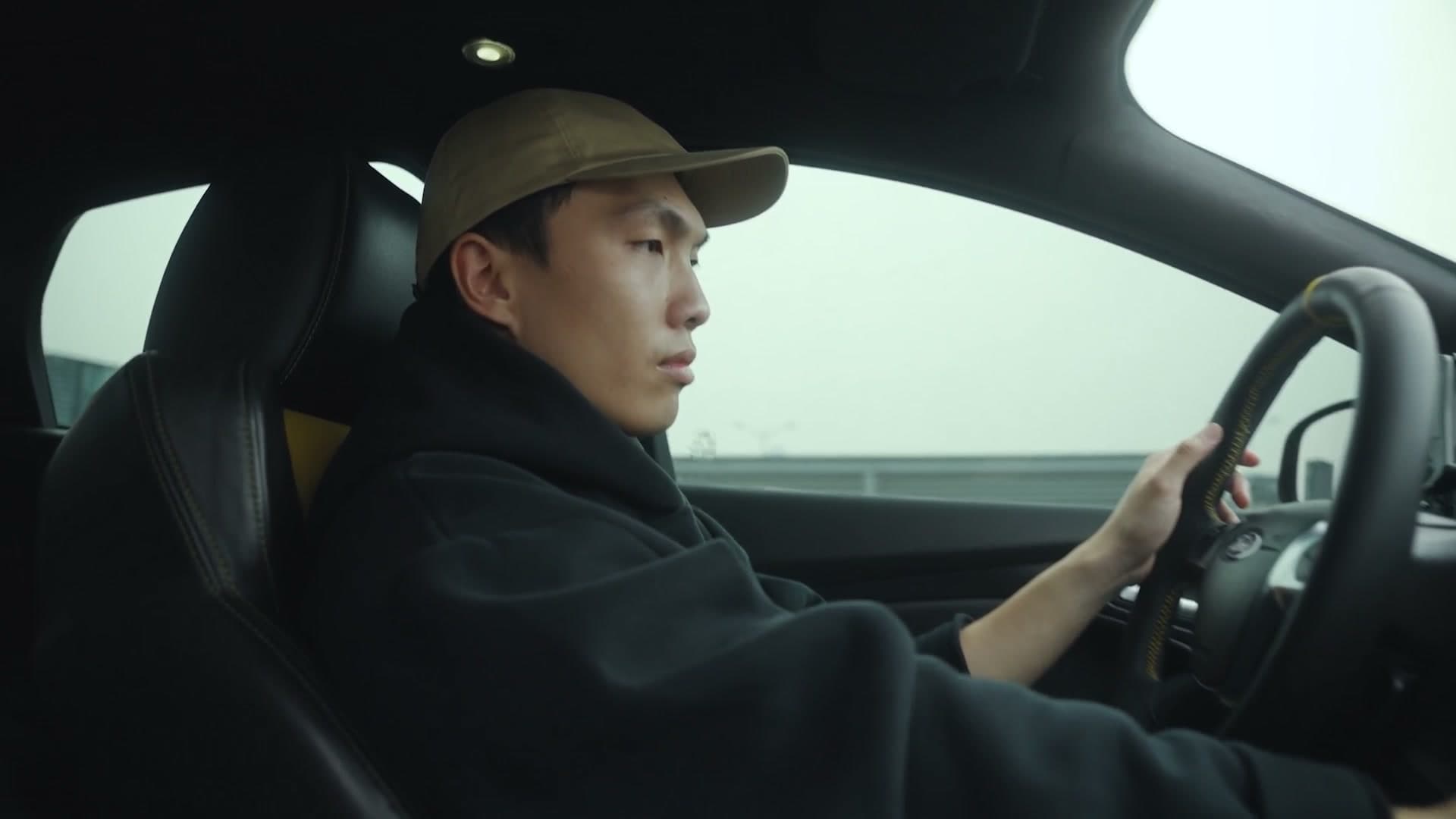 25岁无房无存款，只有一台10年的福克斯ST，但我每天开心得飞起！ footage 22