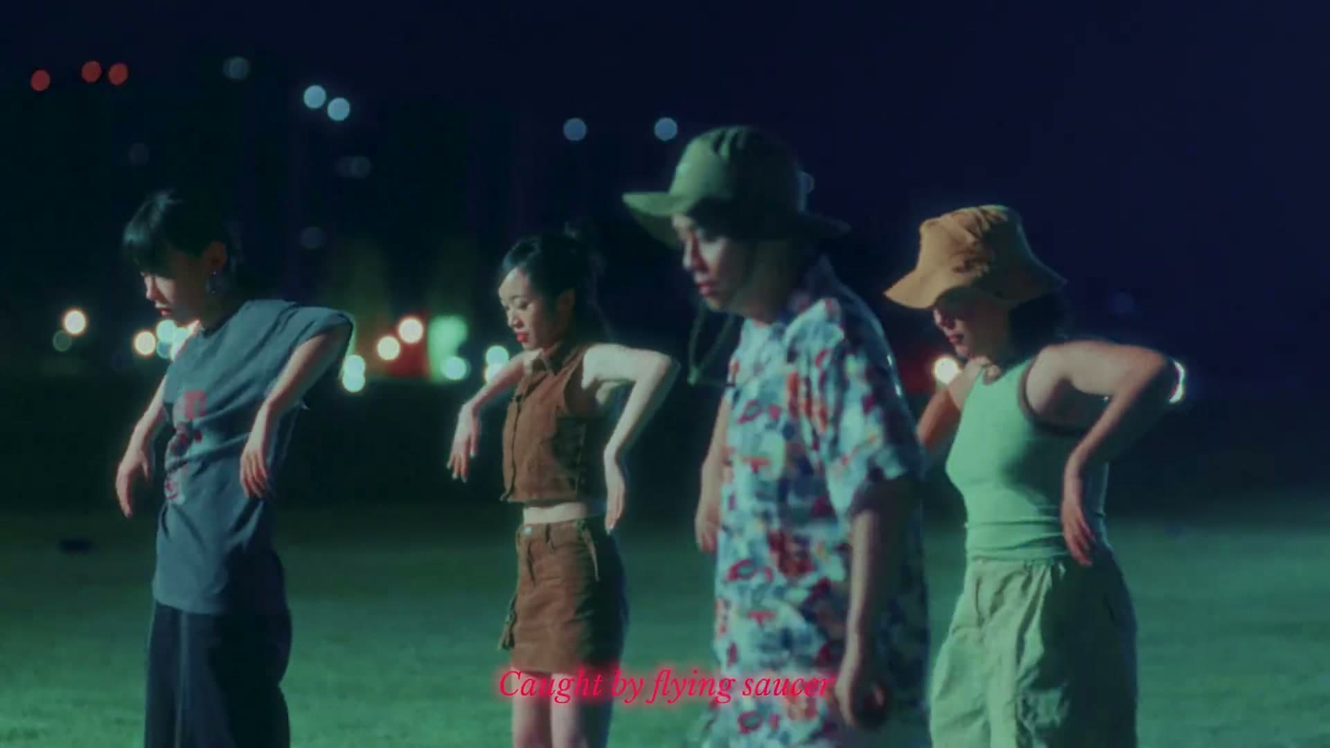 鱼翅Fin - 飞碟 - MV footage 11