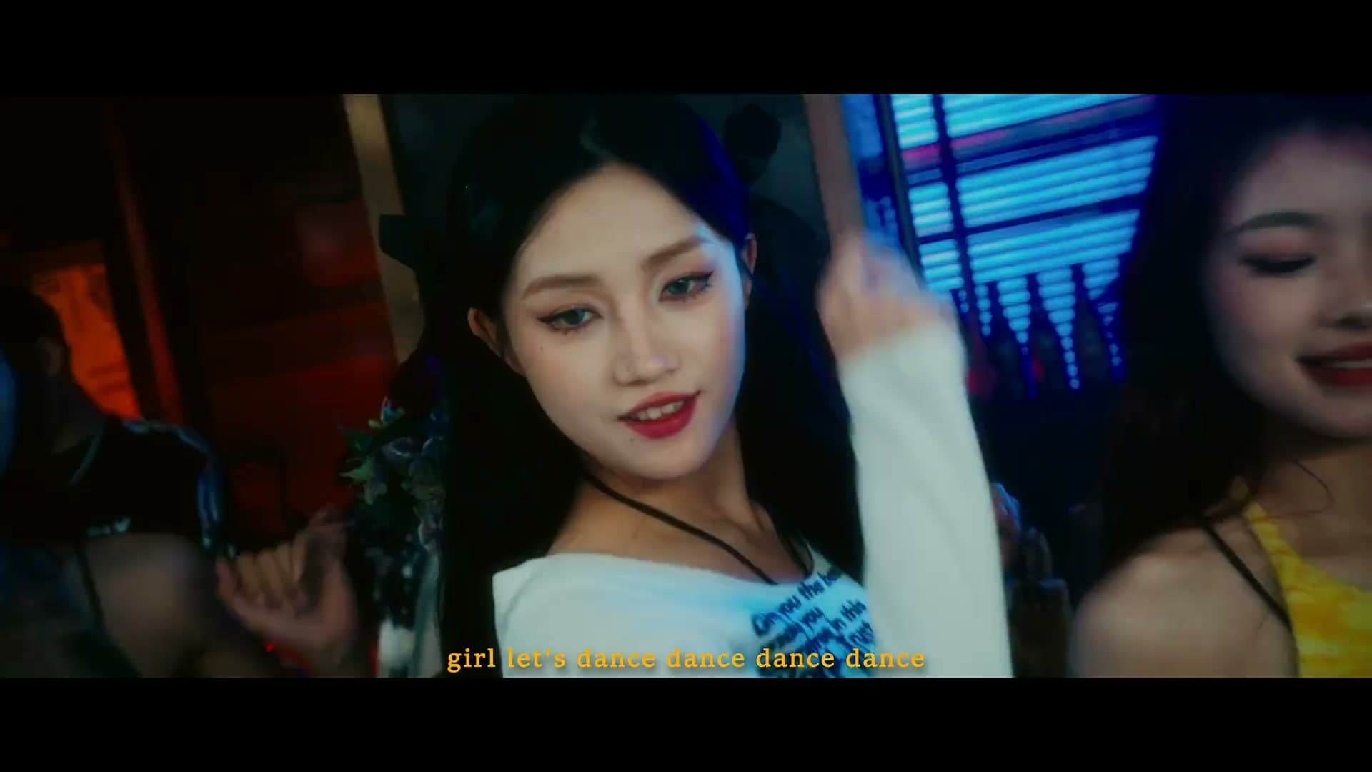 卡捷琳娜·凯丽《快爱》丨Dir Cut footage 13