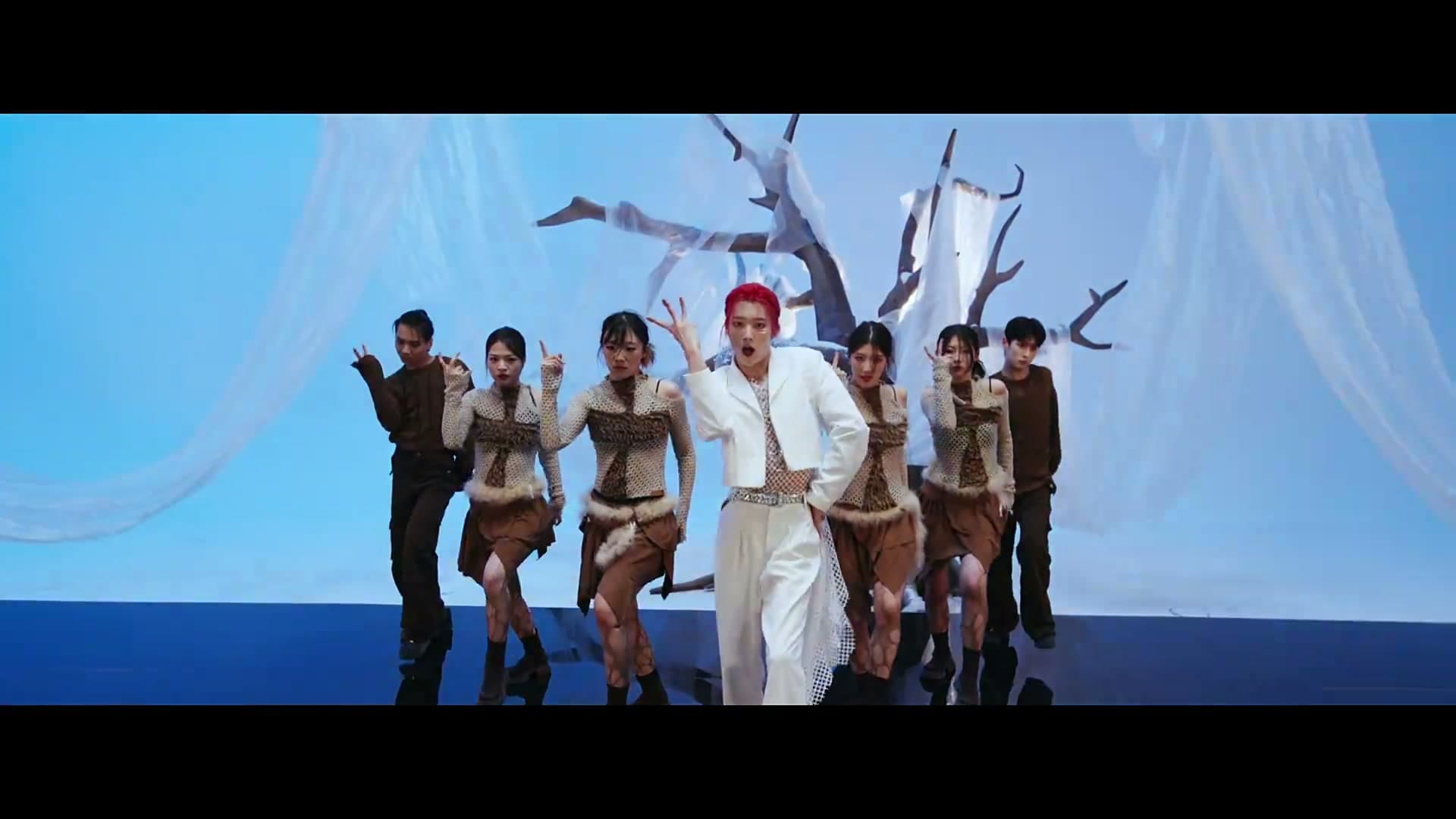 《Like an Animal》—孙滢皓Official Music Video footage 25