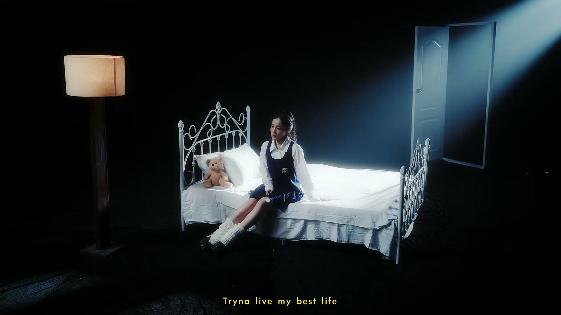 Dznz《chaser》- Offical Music Video footage 19